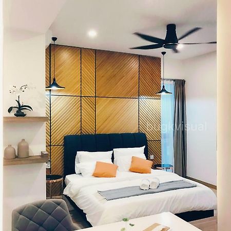 Luxury Seaview Family Suite By Little Cabin George Town Esterno foto