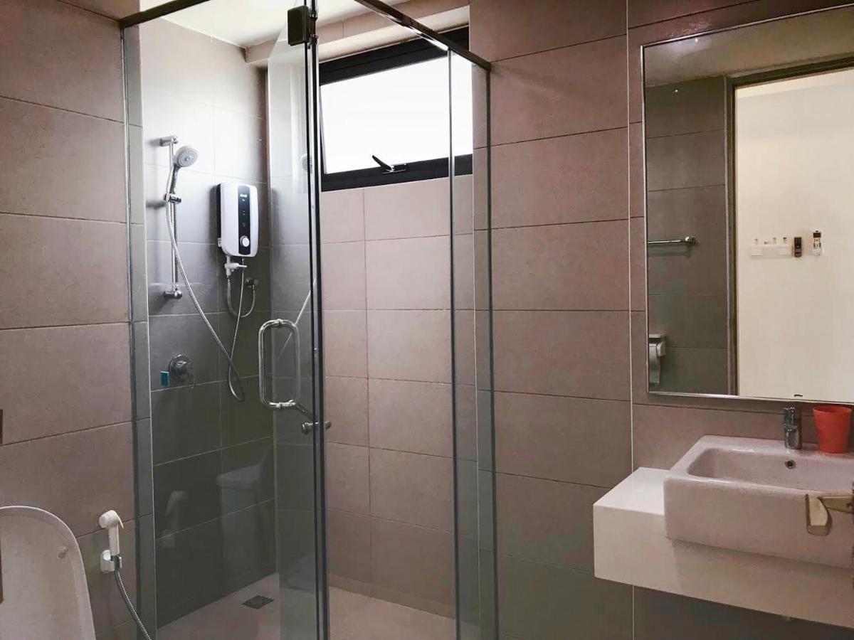 Luxury Seaview Family Suite By Little Cabin George Town Esterno foto
